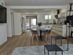 Maison de ville de 150 m² à Saint-Esteve