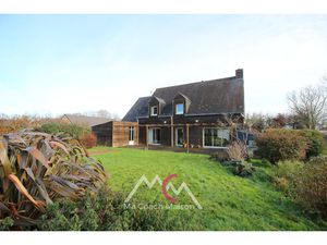 STE-ANNE SUR BRIVET  Maison d'architecte familiale d'environ