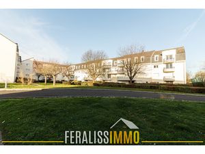 Lumineux et impeccable studio meublé dans une résidence sécu