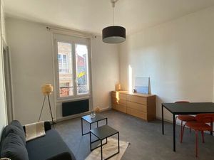 Appartement 2 pièces rue Coquebert