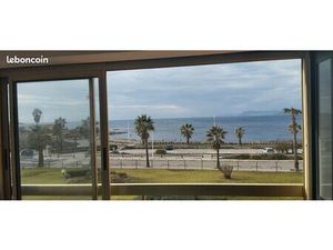 Six-Fours beau studio vue mer