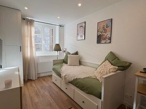 Charmant studio refait à neuf au cœur historique de Pontoise