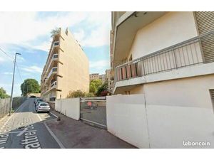 Parking/box 10 m² Antibes