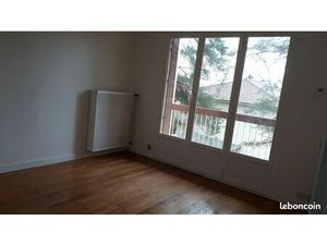 Location appartement T2 + garages