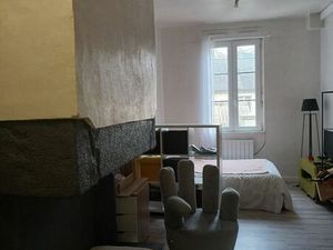 Loue studio meuble hyper centre vannes