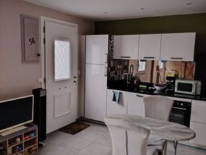 St Maurice de LIGNON loue appartement f. 1 où tout y est pour être heureux