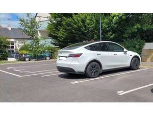 Location Garage box et parking à Saint-Malo (35400) : à louer / Saint-Malo