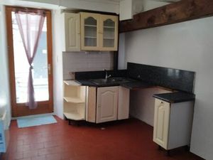 Vend maison de village T2 + grange