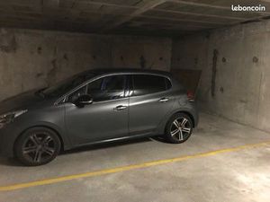 Proche suquet - grand parking pour SUV