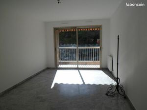 Grand 2 pièces à louer