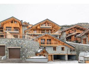APPARTEMENT STYLE CHALET SAINT MARTIN DE BELLEVILLE SECTEUR LE BETTAIX