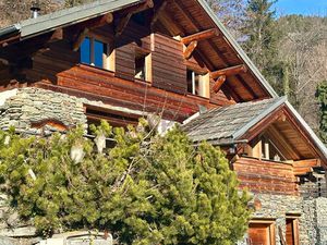 Magnifique Chalet de 227m² Jardin de 900m² double garage