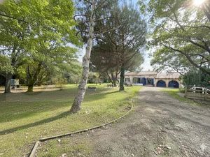 Charmante maison avec parc arboré