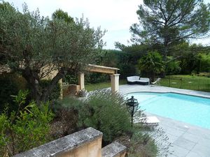 VILLA AIX EN PROVENCE - 8 pièce(s) -