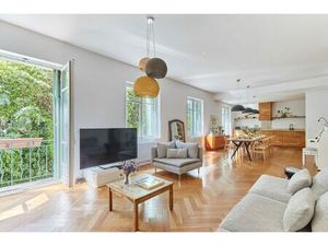 Aix superbe appartement familial T5 + studio cave garage parking