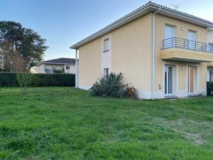 APPARTEMENT T3 AVEC LES AVANTAGES D'UNE MAISON