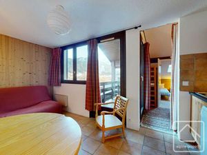 Appartement 2 chambres  cave et casier à ski dans quartier calme