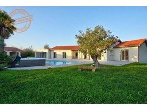 Maison de prestige de 247 m2 en vente Dommartin  Auvergne-Rhône-Alpes