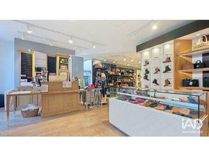 Vente commerce 135 m² Moulins (03000)