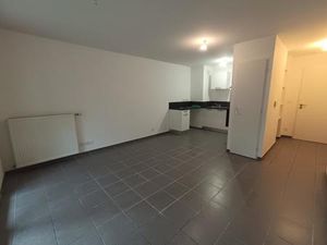 Location Appartement 2 pièces 41m² ST PIERRE EN FAUCIGNY 74800
