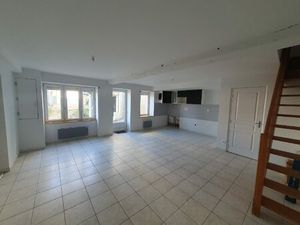 Location Maison 4 pièces 82m² AMPUIS 69420