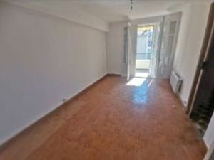Location appartement 3 pièces 55 m² à Marseille 3 (13003)