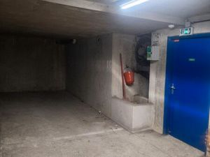 Place de parking en sous-sol