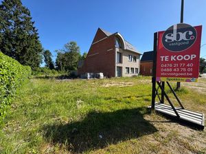 Uitstekend gelegen perceel bouwgrond (HOB) van 11a41ca