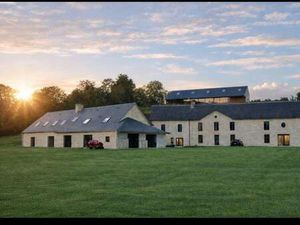 Vente Demeure d'exception à Saint-Georges-d'Aunay (14260) : à vendre / 700m² Saint-Georges