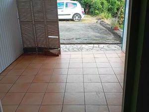 Loue T1 avec mezzanine