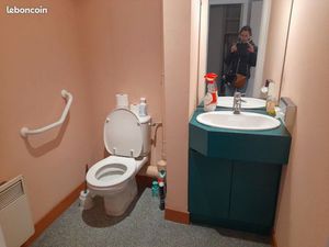 A louer ancien cabinet medical