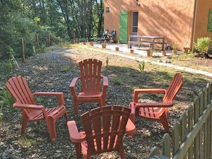 Jolie petite maison meublée mitoyenne