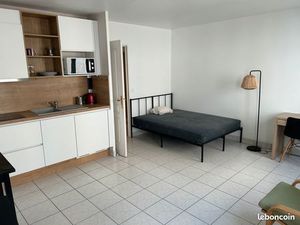 Studio T1 (27 7m2) meublé à louer à Lyon 3
