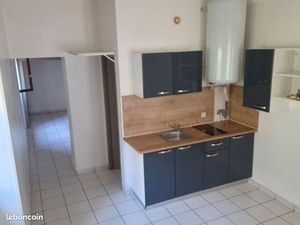 T1 BIS 32m² Lyon 9 vaise metroD 610 cc /mois