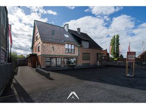 Appartement te koop in Waregem met 4 slaapkamers