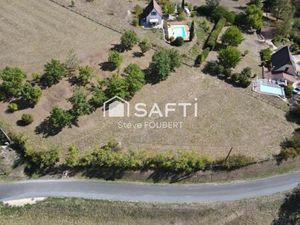 Vente terrain 3300 m² Plazac (24580)