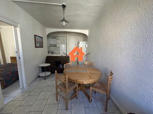 Location appartement 2 pièces 37 m² à Collobrières (83610)