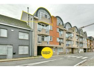 Dakappartement met 3 slaapkamers en garagebox in centrum van Gistel