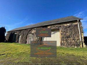 SAINT GILLES - Spacieuse bâtisse/longère de 260 m² à rénove