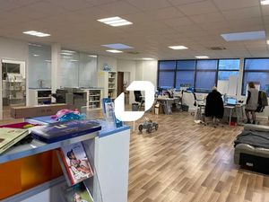 Vente Local d'activités Mere 78490