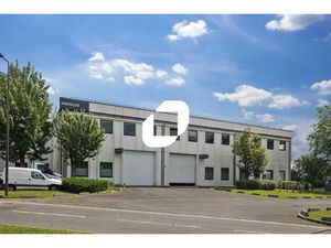 Surfaces de bureaux dans un parc sécurisé
