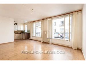 GONCOURT BUREAUX POUR PROFESSION LIBERALE SUR COUR