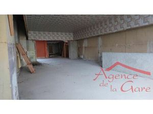 Vente appartement 7 pièces 330m2 Sézanne 51120 - 56000 € - Surface Privée