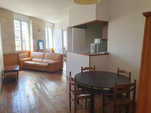 Location appartement 3 pièces 48 m² à Bordeaux (33000)