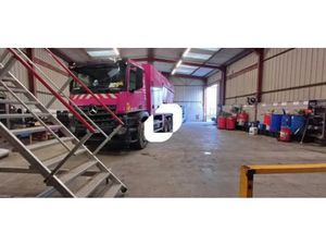 Location Local d'activités Aubergenville 78410