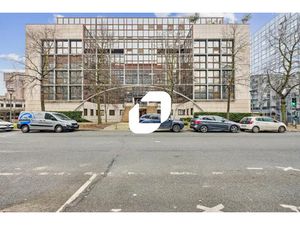 A VENDRE  RARE SUR LE SECTEUR