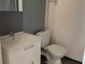 Location appartement 2 pièces 33 m² à Reims (51100)