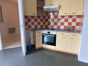 Location appartement 2 pièces 48 m² à Clermont-Ferrand (63000)