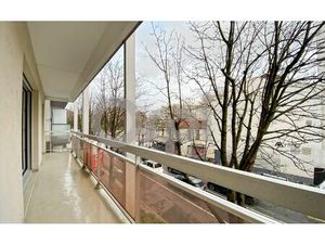 Location appartement  85.02 m² T-4 à Paris 20  2 000 €