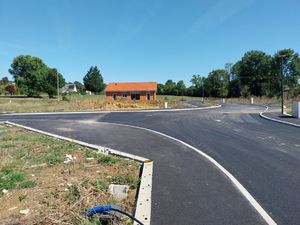 A vendre sur la commune de VILLEREVERSURE terrain constructi